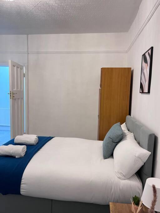 Spacious 3 Bed Flat - Beach Nearby - No Pets Саутенд-он-Си Экстерьер фото