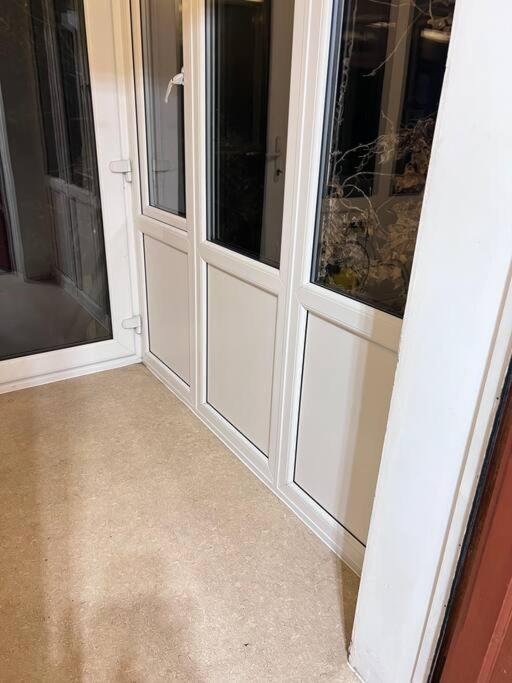Spacious 3 Bed Flat - Beach Nearby - No Pets Саутенд-он-Си Экстерьер фото
